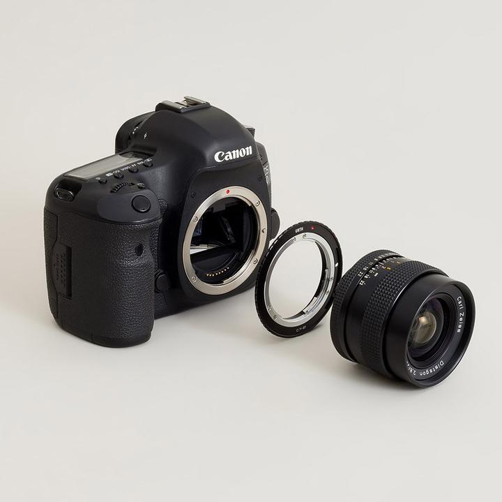 Produktbild Urth Lens Mount Adapter: Compatible with Nikon F Lens to C Mount Camera Body
