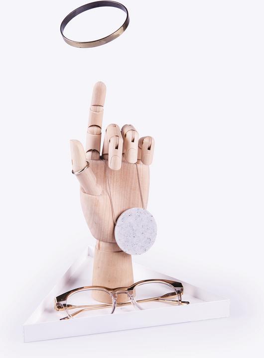 Doiy The Hand White