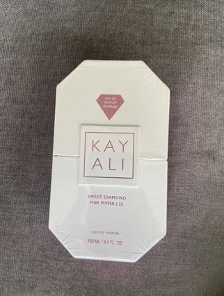 Immagine prodotto Diamond HUDA BEAUTY Kayali Pepe Rosa Dolce 100ml EDP (100 ml)