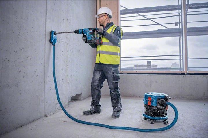 Actual product image Bosch Professional GAS 18V-12 MC cordless hoover, solo version (Wet dry vacuum cleaner)