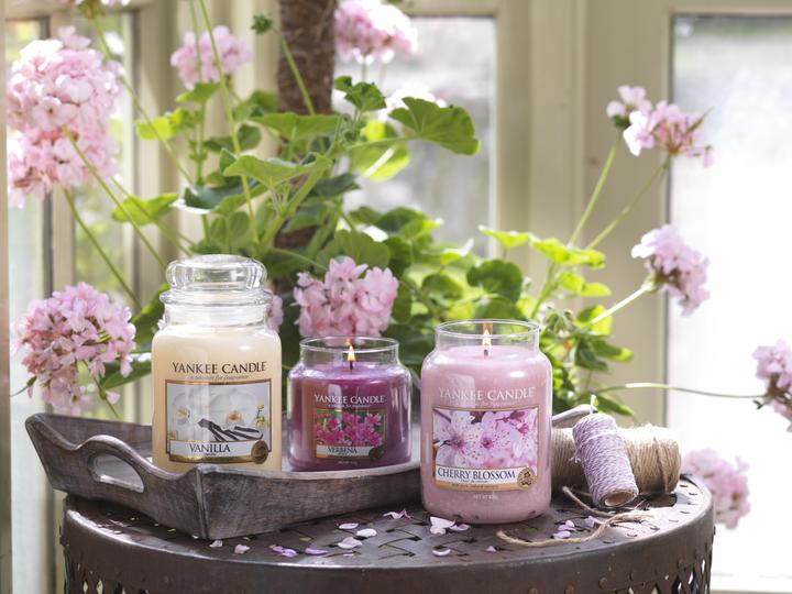 Produktbild Yankee Candle Vanilla (623 g)