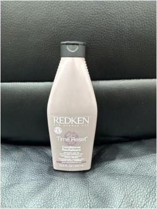 Produktbild Redken Time Reset Conditioner für altersgeschwächtes Haar 8,5 Fluid Ounces (8.50 ml)