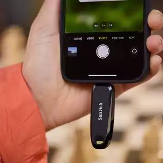 Actual product image SanDisk Phone Drive (256 GB, USB-C)
