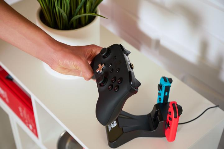 Produktbild PowerA Controller-Ladestation von für Nintendo Switch (Switch, Switch OLED)