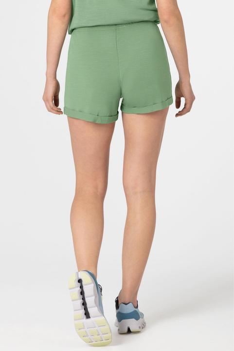 Actual product image Super Natural W Wide Shorts (L)