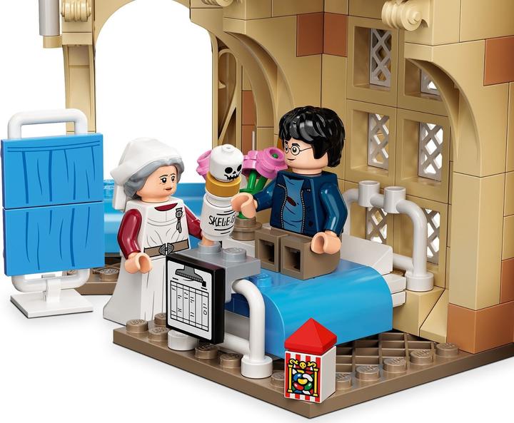 Immagine prodotto LEGO Ala dell'ospedale di Hogwarts (76398, LEGO Harry Potter)