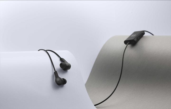 Image du produit B&O Beoplay E4 (ANC, 20 h, Filaire)
