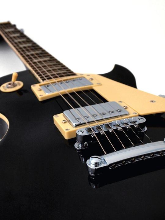 Actual product image Dimavery LP-520 Electric Guitar, black (Electric guitar)