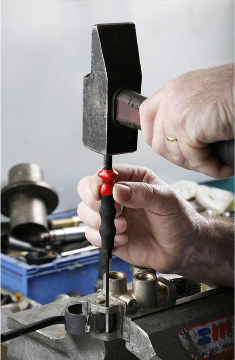 Actual product image Facom Pin punch