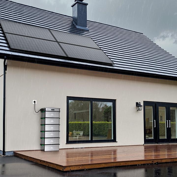 Actual product image Zendure SolarFlow 2400 AC gekoppelter Wechselrichter