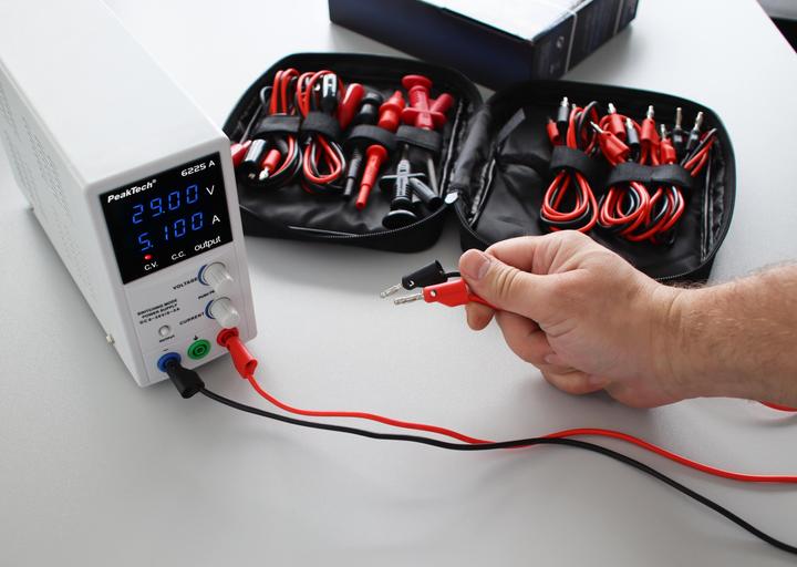 Actual product image Peaktech Messzubehör-Set, P 8201, für Labornetzgeräte mit 4 mm Steckern