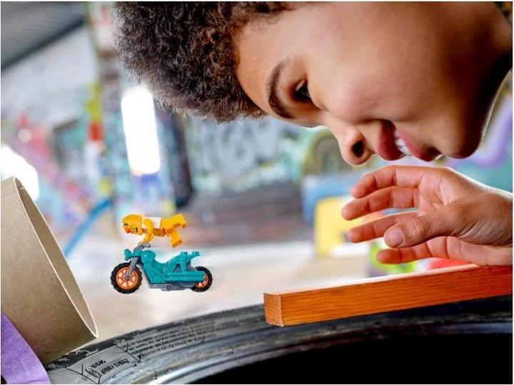Image du produit LEGO Vélo cascadeur de la mascotte (60310, LEGO City)