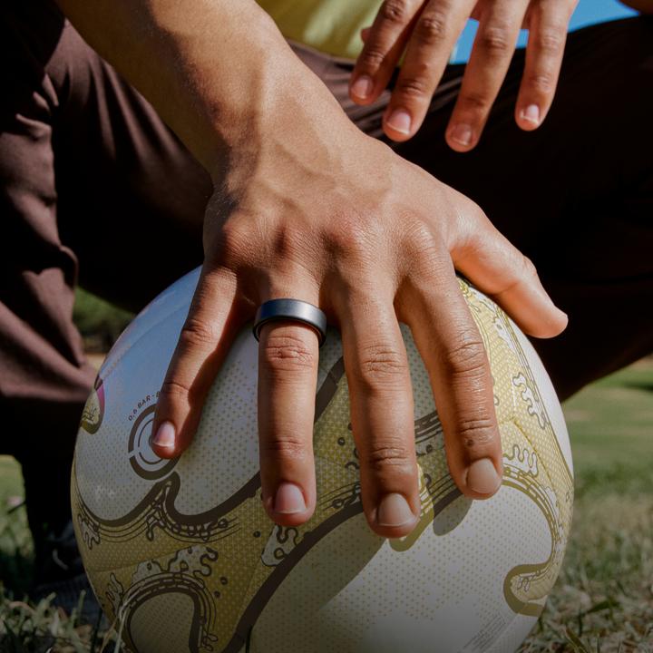 Actual product image Oura Ring 4 (11, Stealth)
