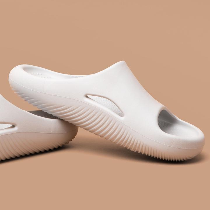 Actual product image Crocs Mellow Recovery Slide (38, 39)