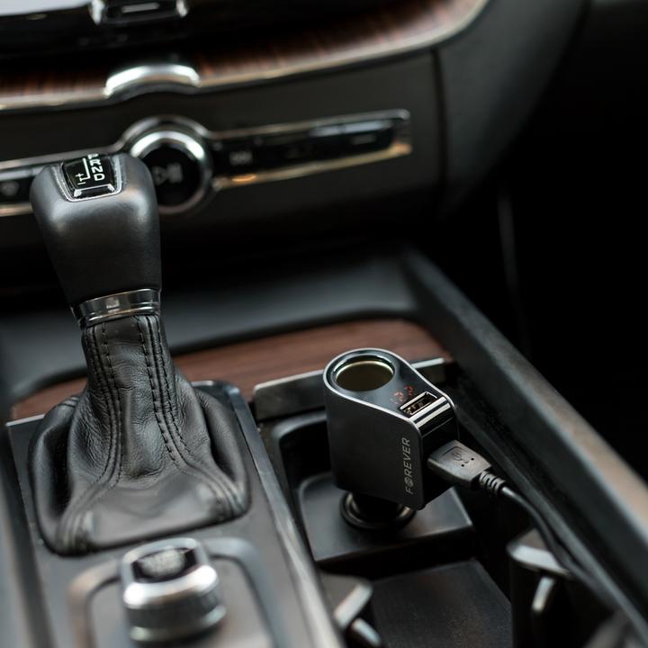Actual product image Forever car adapter CSS-04 3x USB