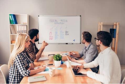 Produktbild Legamaster Magnethaftendes Whiteboard Premium 90 cm x 180 cm (90 x 180 cm)