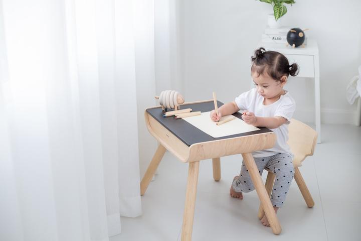 Immagine prodotto Plantoys Tavolo e sedia (Tavolo per bambini)