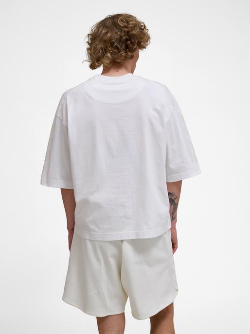 Actual product image hummel hmlOVERSIZED T-SHIRT GAMBA (XS)