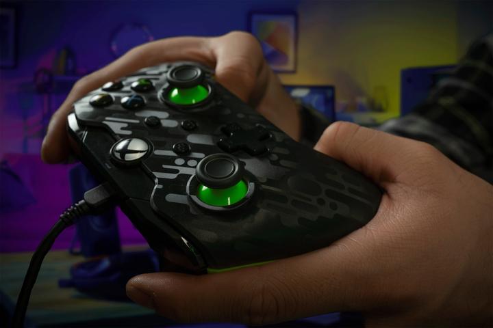 Produktbild PDP Wired Controller (Xbox Series S, Xbox One S, PC, Xbox One X, Xbox Series X)