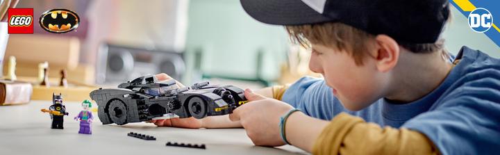 Produktbild LEGO Batmobile: Batman verfolgt den Joker (76224, LEGO DC)
