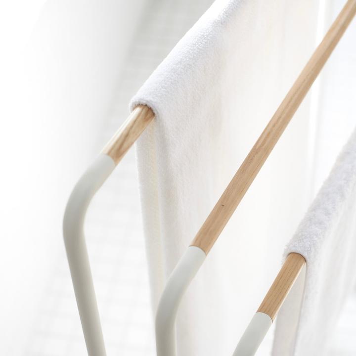 Actual product image Yamazaki Towel rack with 3 rails PLAIN