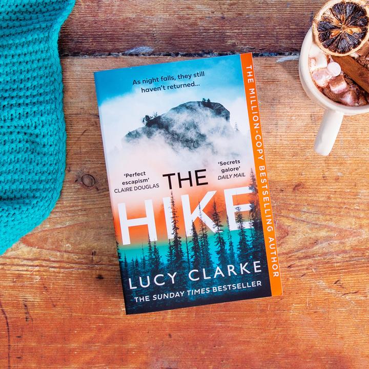Produktbild The Hike (Englisch, Lucy Clarke, 2023)