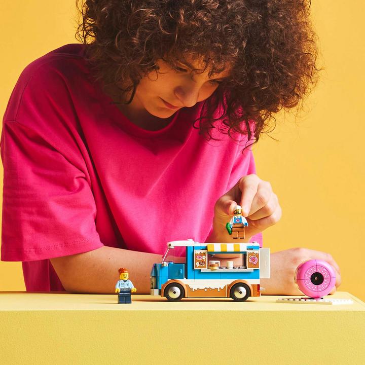 Produktbild LEGO Donut Truck (60452, LEGO City)