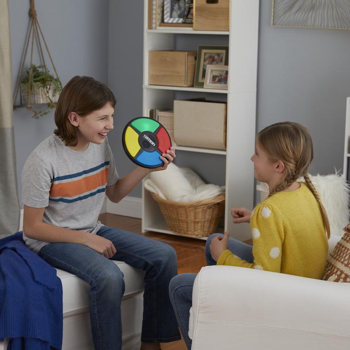 Produktbild Hasbro Gaming Familienspiel Simon (Englisch)