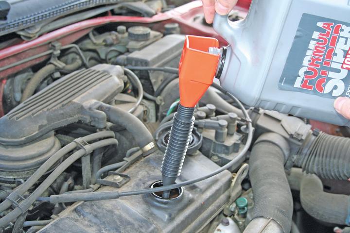 Immagine prodotto Cartrend Imbuto universale Aiuto al riempimento flessibile