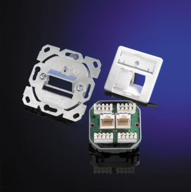 Actual product image Telegärtner TELEGAERTNER UPDose Cat6/Cl.E double 2xRJ45 alpinwhite AMJ45 (25.16.8650)