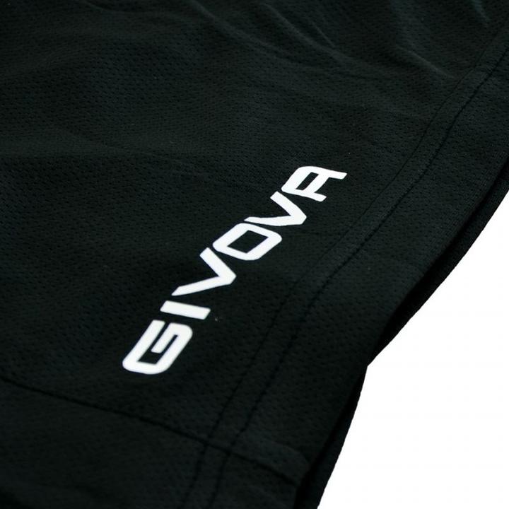 Actual product image Givova Eine Fussballshorts (M)