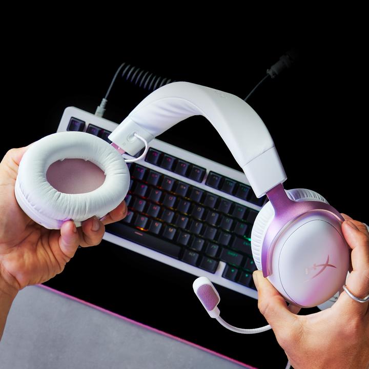 Actual product image HyperX Cloud III White/Pink Gaming Headset (Cable)