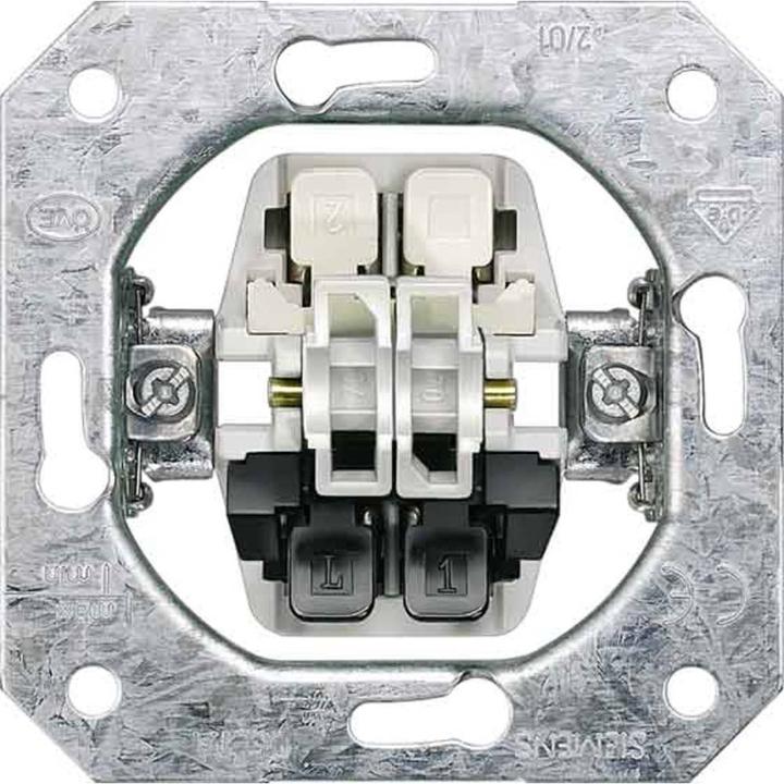 Actual product image Siemens DELTA shutter switch interlocked