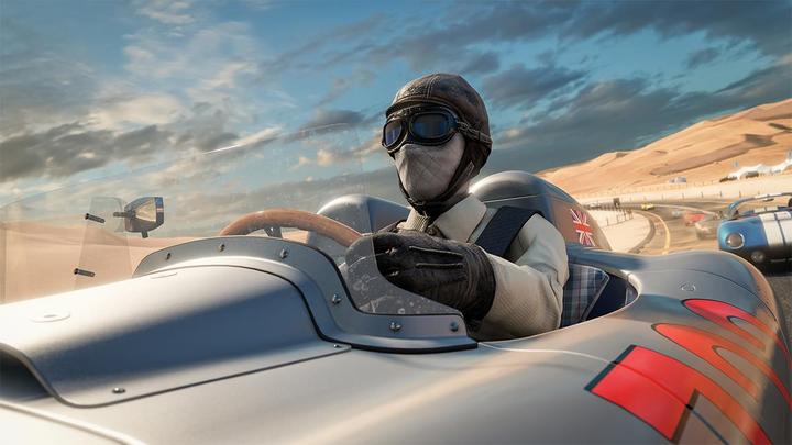 Actual product image Microsoft Xbox One X - Forza Horizon 4 + FM 7 Bundle