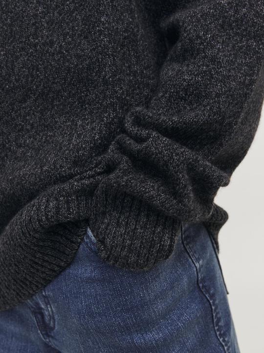 Actual product image Jack & Jones Knitted jumper with round neck For boys Knitted jumper with round neck (140)