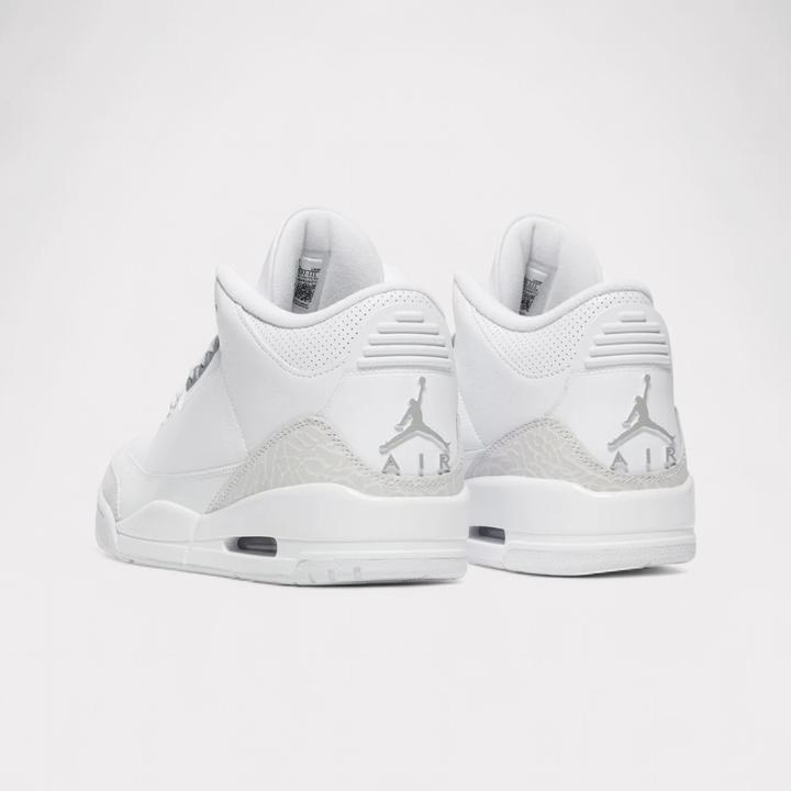 Immagine prodotto Nike Air Jordan 3 Retro (40)