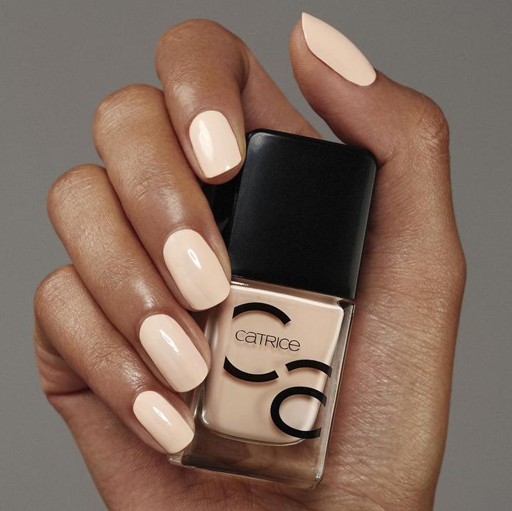 Actual product image Catrice ICONAILS Gel Lacquer (133 Never PEACHless, Gel-Effect Nail Polish)