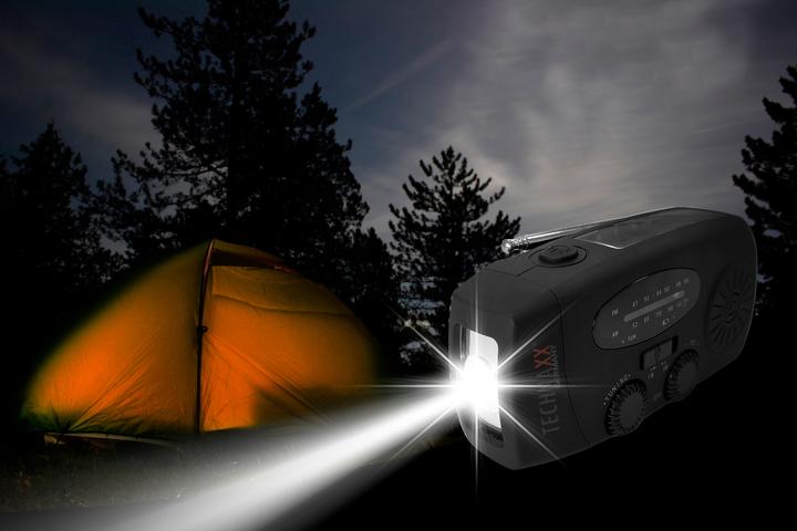 Actual product image Technaxx Hand Crank And (FM, AM)
