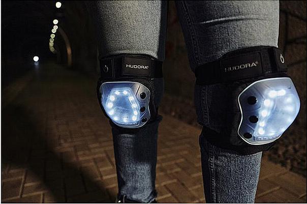 Actual product image Hudora Protectors LED (M, Knee pad, Elbow protectors, Unique specimen)
