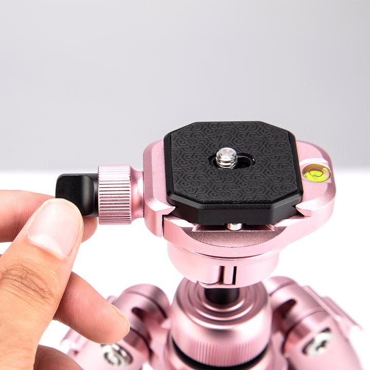 Actual product image Fotopro Free 1 Aluminium Tripod Pink/Black (Metal)