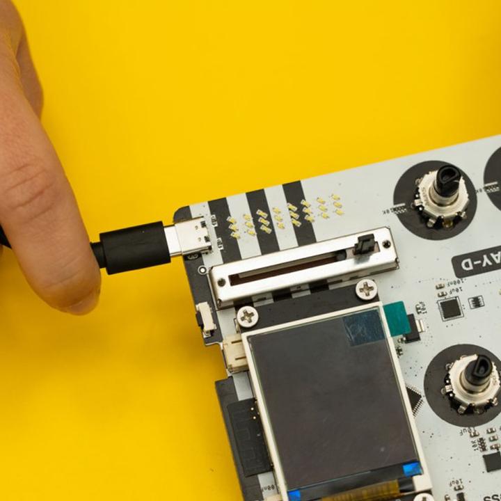 Produktbild CircuitMess Jay D - DJ Mischpult