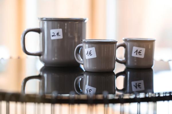 Actual product image Avery Mini organisation labels