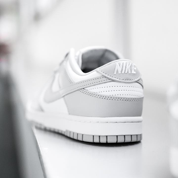 Actual product image Nike Dunk Low (49.5)