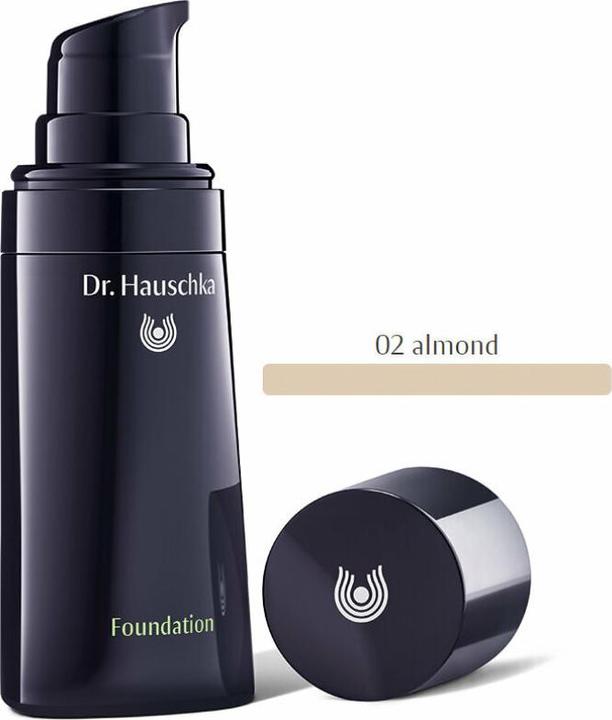 Actual product image Dr. Hauschka Foundation (No. 02 - Almond)