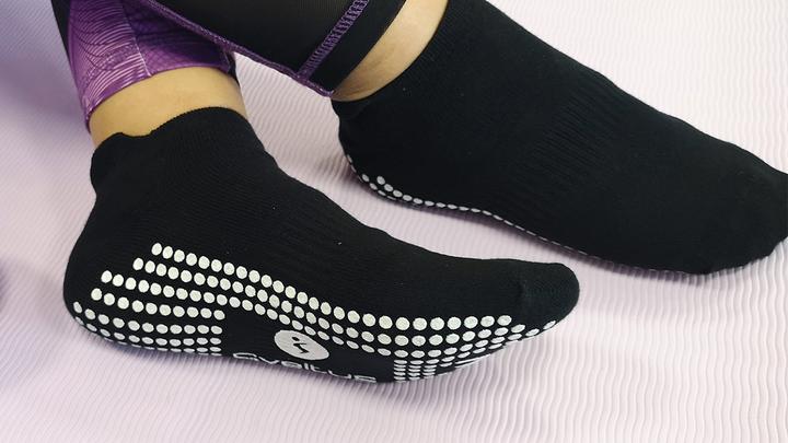 Image du produit Sveltus Chaussettes de yoga Non Slip taille M (39 - 40)