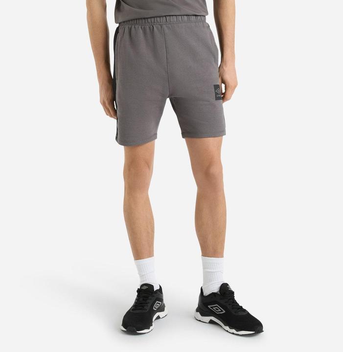 Umbro Terrace Shorts (L)