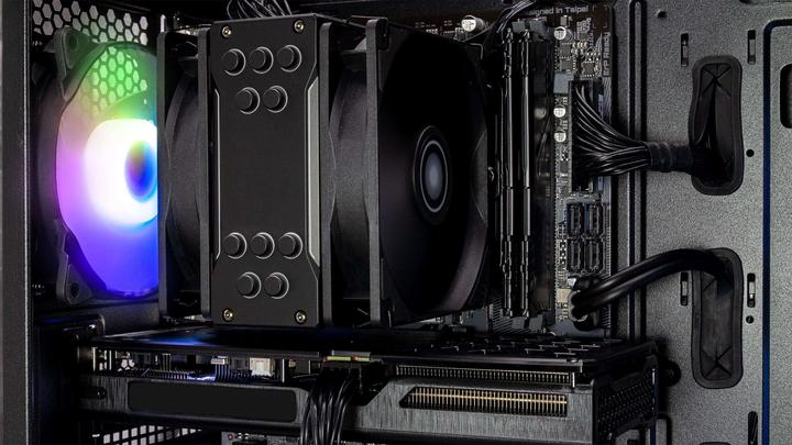 Actual product image Captiva Ultimate Gaming R80-161 Ryzen 9 RX 7900 XT (AMD Ryzen 9 7900X, 32 GB, 2000 GB, Radeon RX 7900 XT)