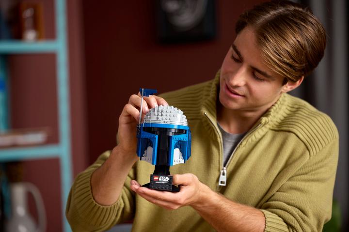 Actual product image LEGO Jango Fett™ helmet (75408, LEGO Star Wars)