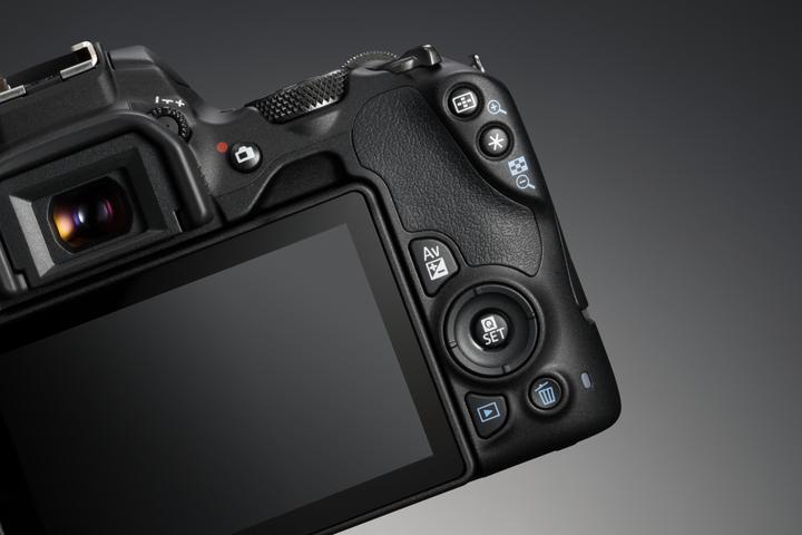 Produktbild Canon EOS 200D Kit (18 - 55 mm, 24.20 Mpx, APS-C / DX)