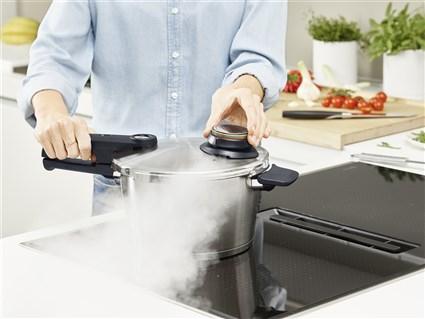Produktbild Fissler SKT Vitavit Premium (22 cm, Dampfkochtopf, Edelstahl)